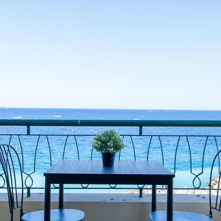 Apartment Vue Mer, Sur La Promenade Des